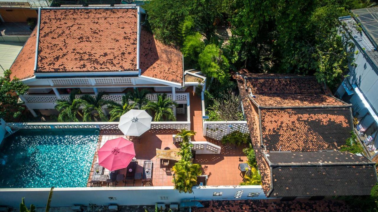 Comoda Casa Hotel Siem Reap Exterior photo